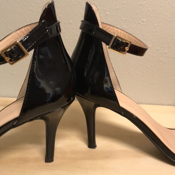 Ankle strap heels - Picture 2 of 5